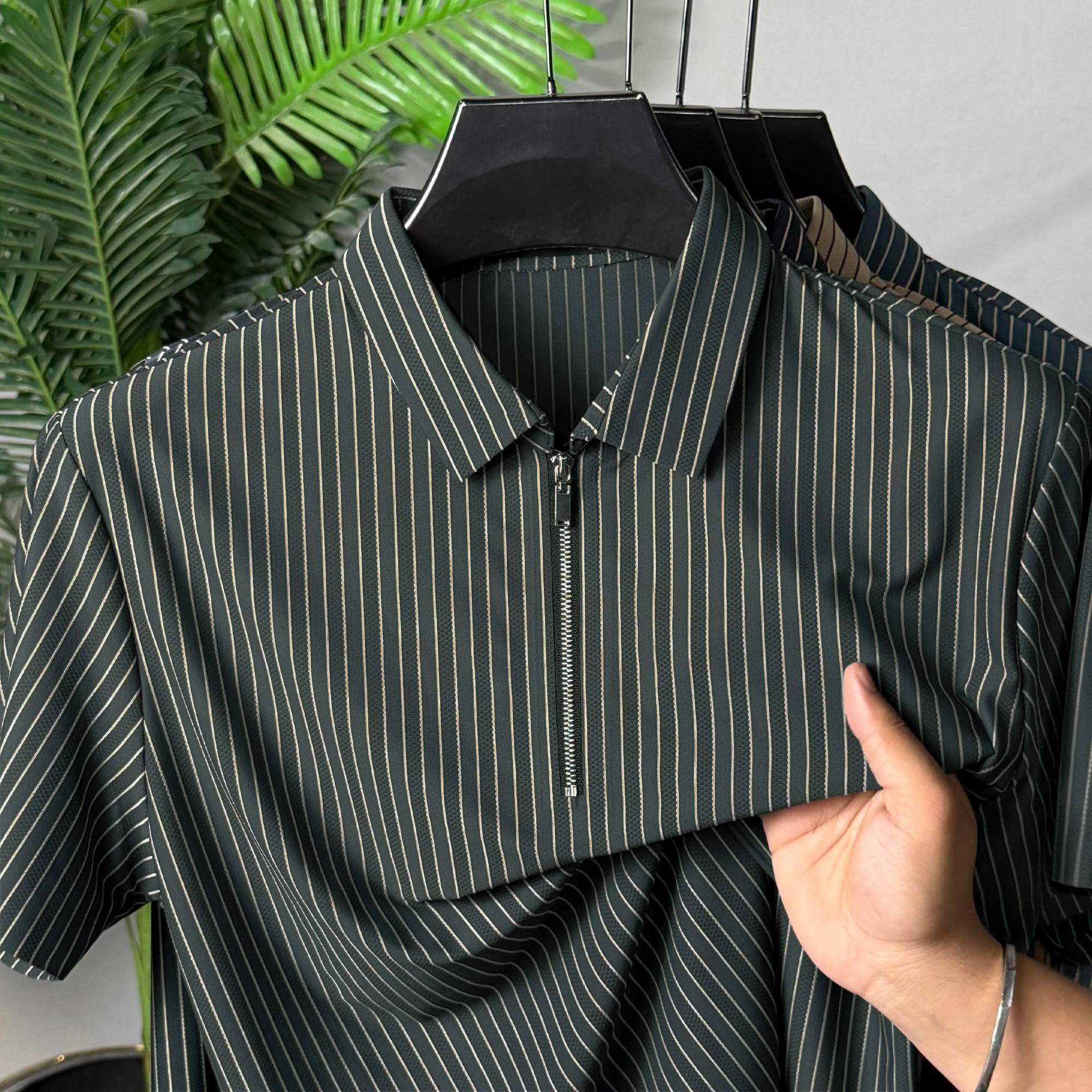 Turbo Quarter-Zip Neckline Style Polo T-Shirt