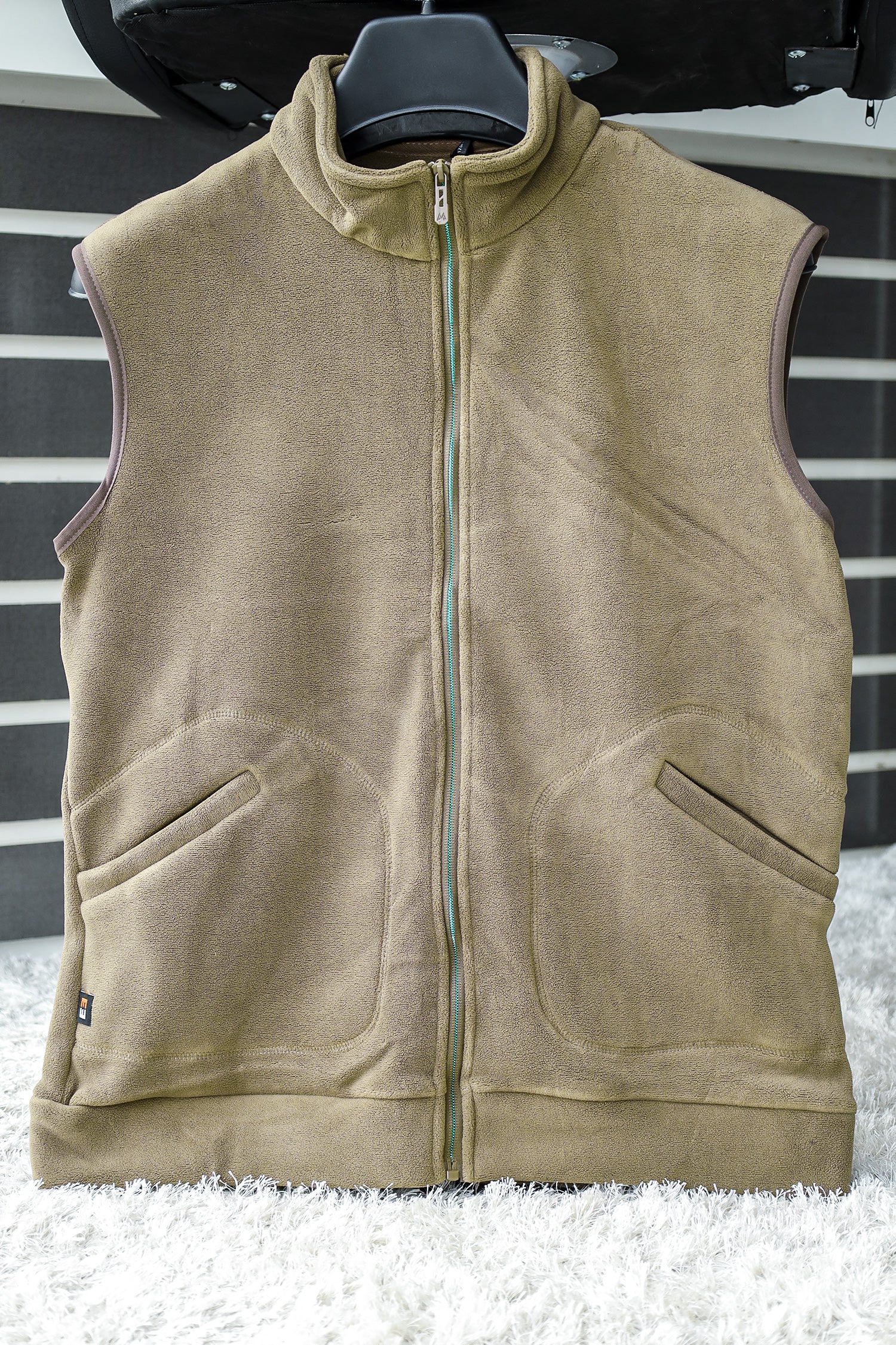 Warm Fleece Imported Men's Gilet In Light Brown