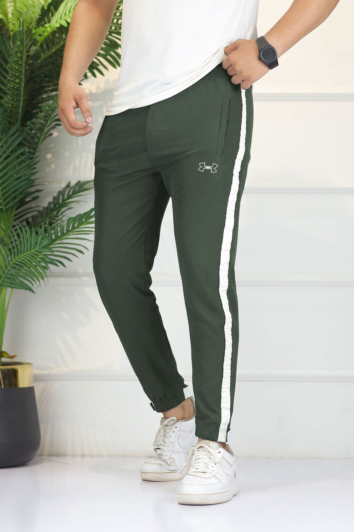 Undr Armr 'The Reveal' Cuff Logo & Sideline Micron Trouser