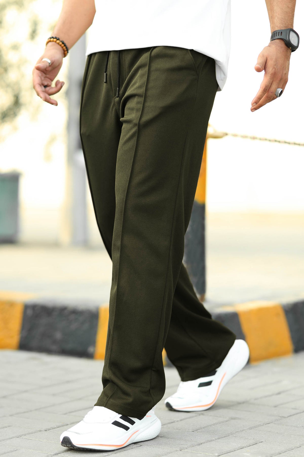 Plain Stripe Line Loose Bottom Trouser In Olive