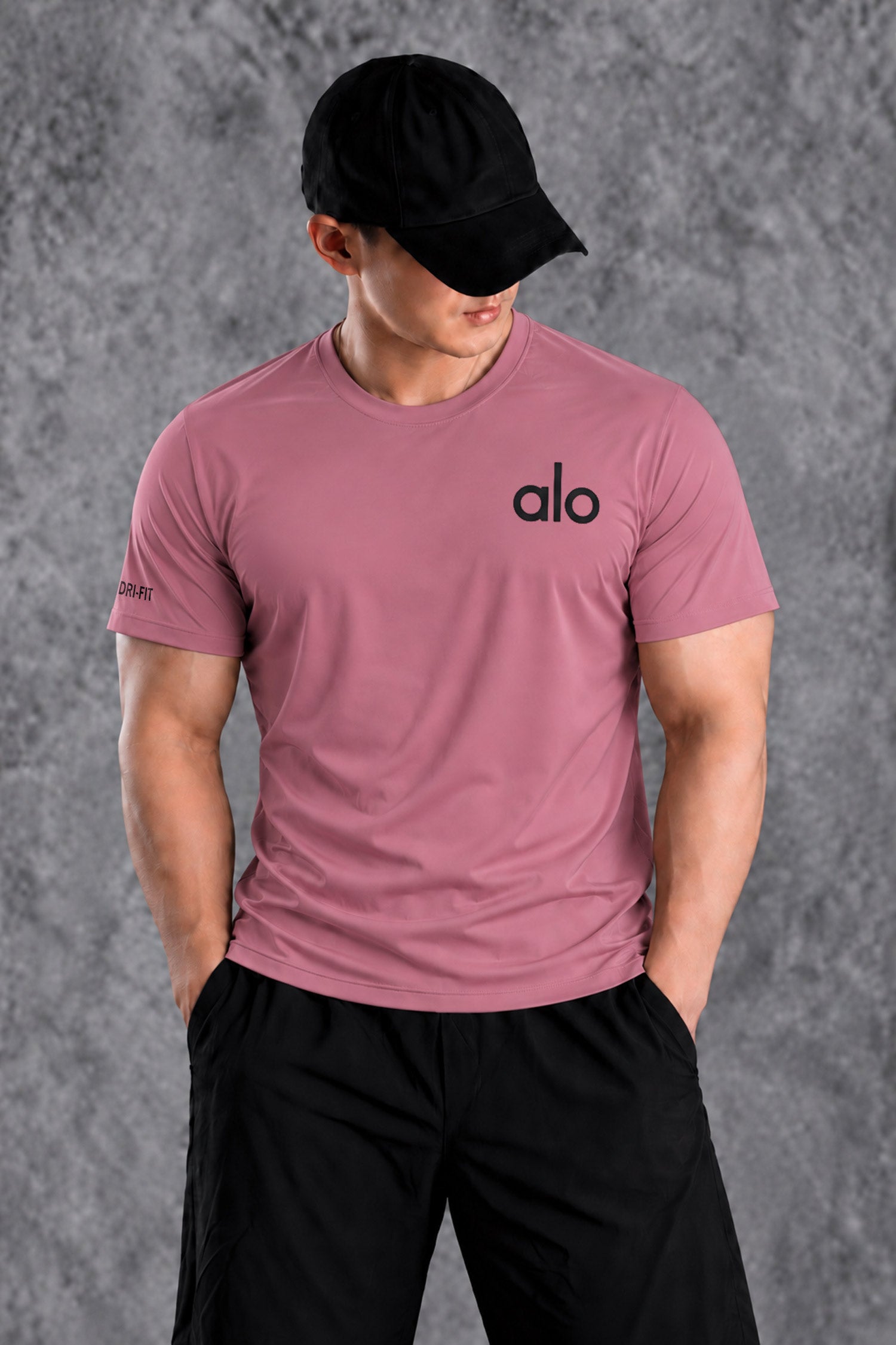 Alo Yoga Distinctive Front Logo Arrival Dry-Fit Tee