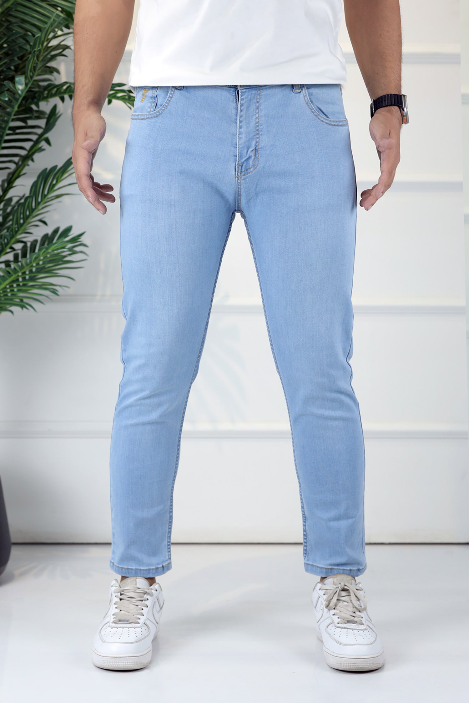 Essential Turbo Ankle Fit Jeans In Sky Blue