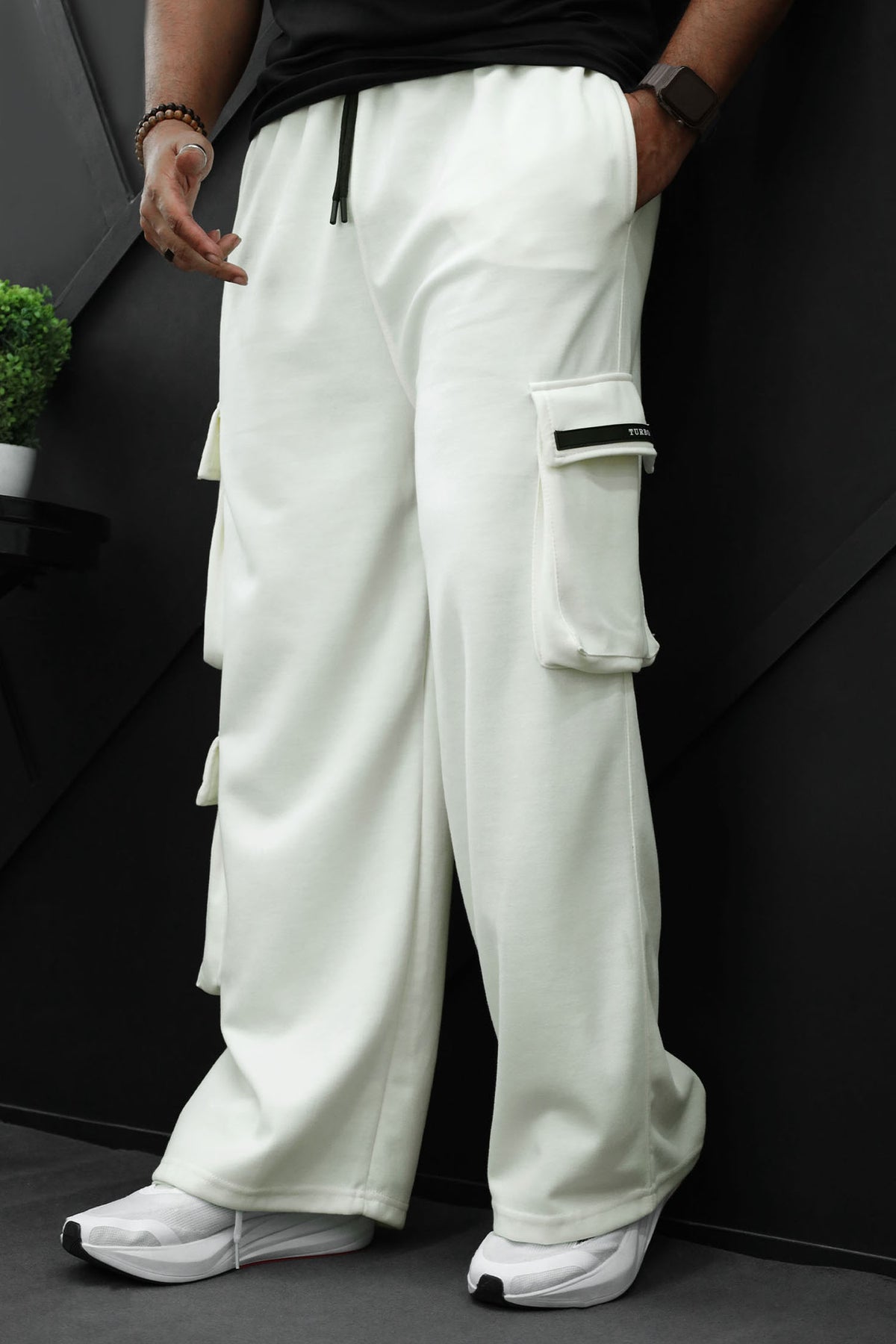 Turbo 6 Flap Pockets Concept Imp Cotton Blend Cargo Trouser in OffWhite