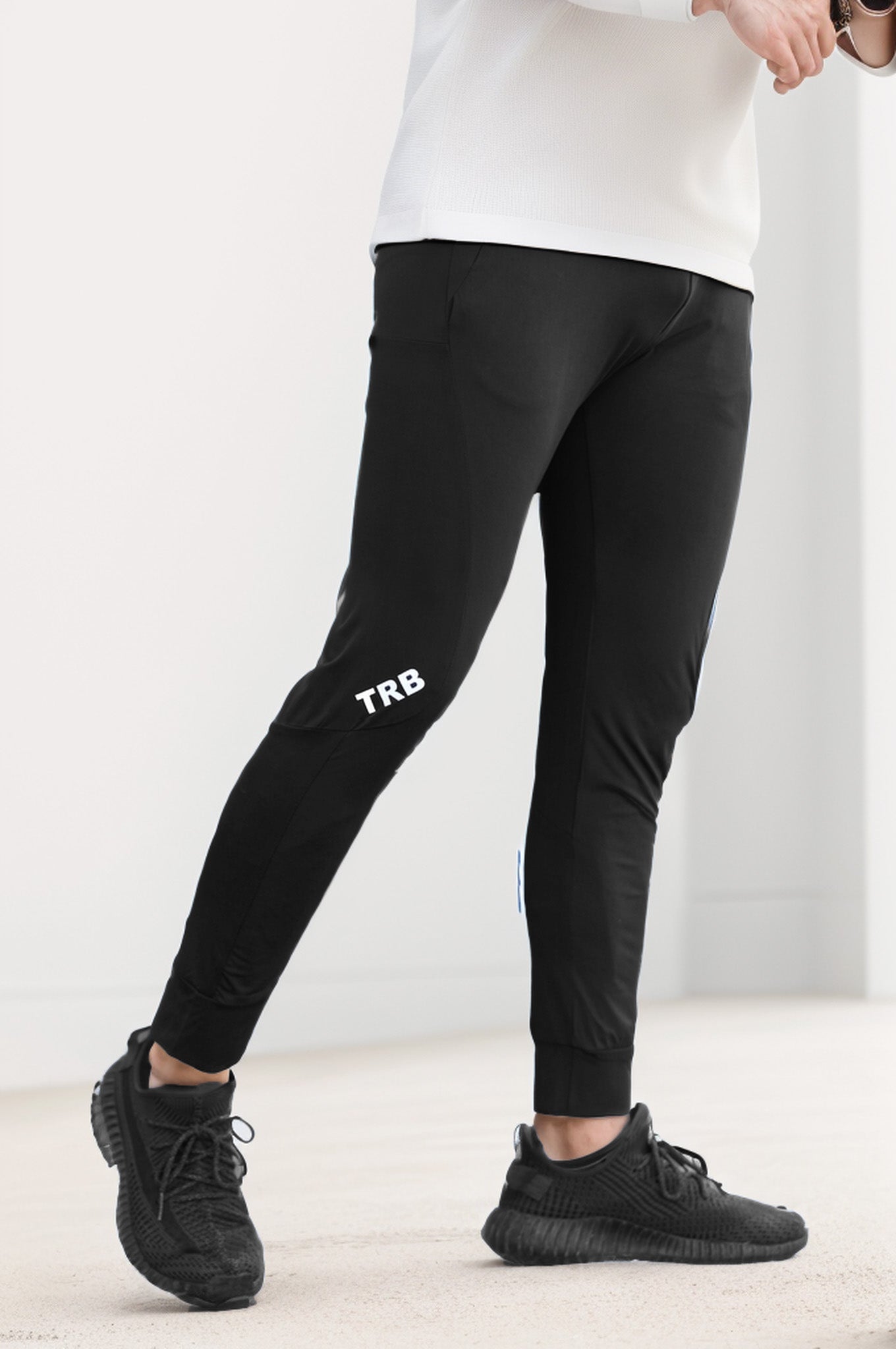 Turbo Side Stripes Sportswear Trouser In Black
