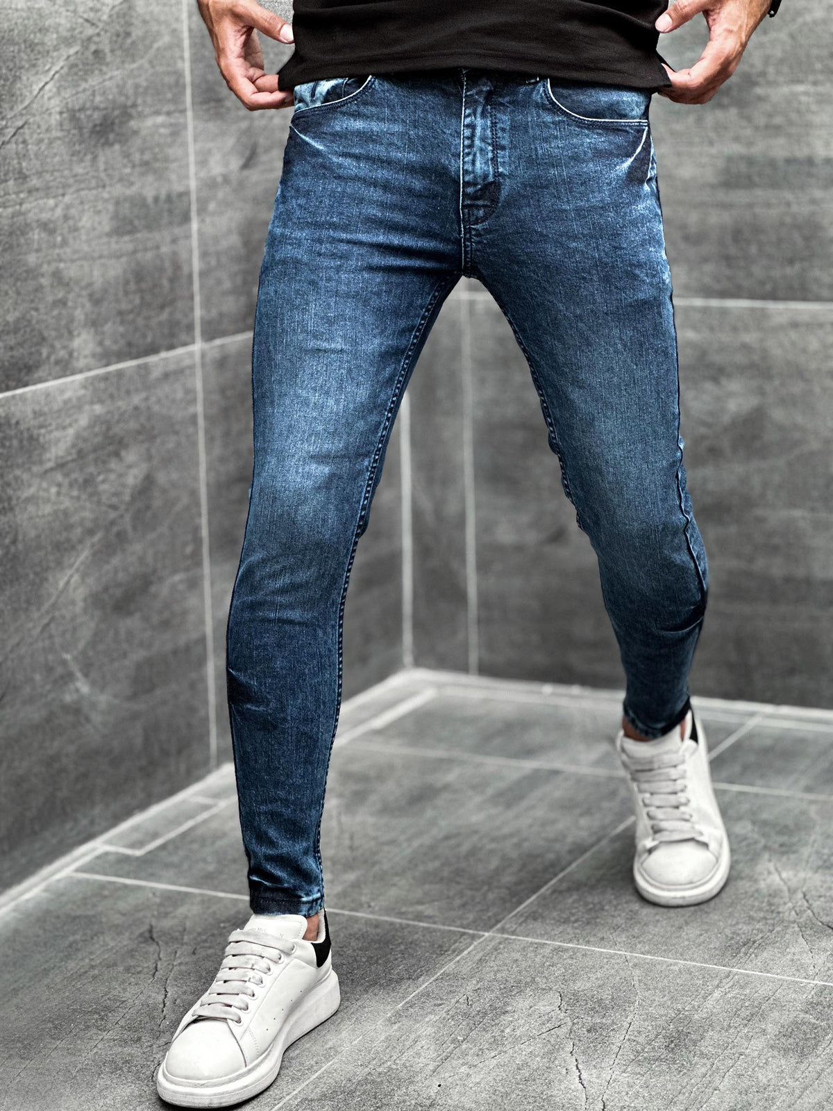 Turbo Custom Ankle Fit Jeans in Dirty Blue