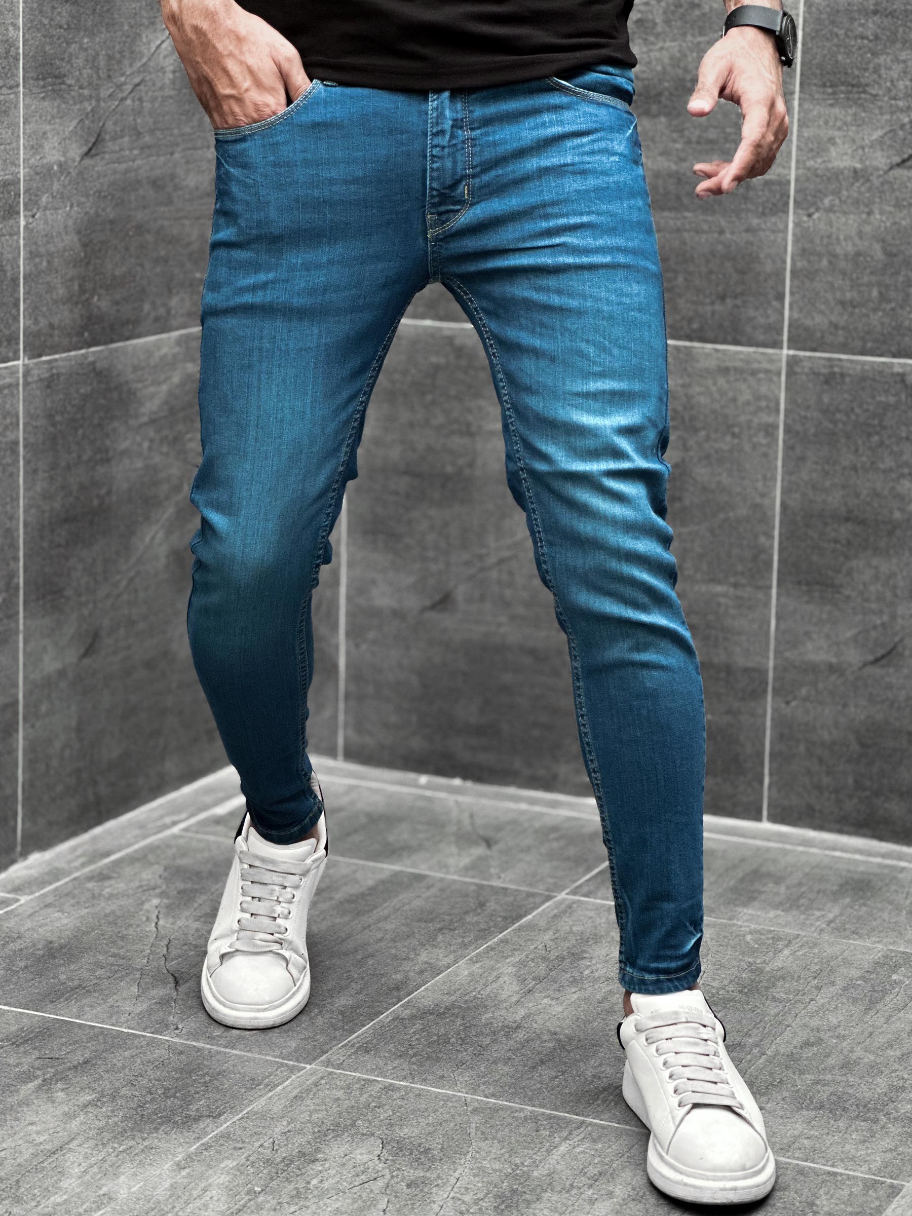 Turbo Front Pocket Logo Ankle Fit Jeans in Mid Blue