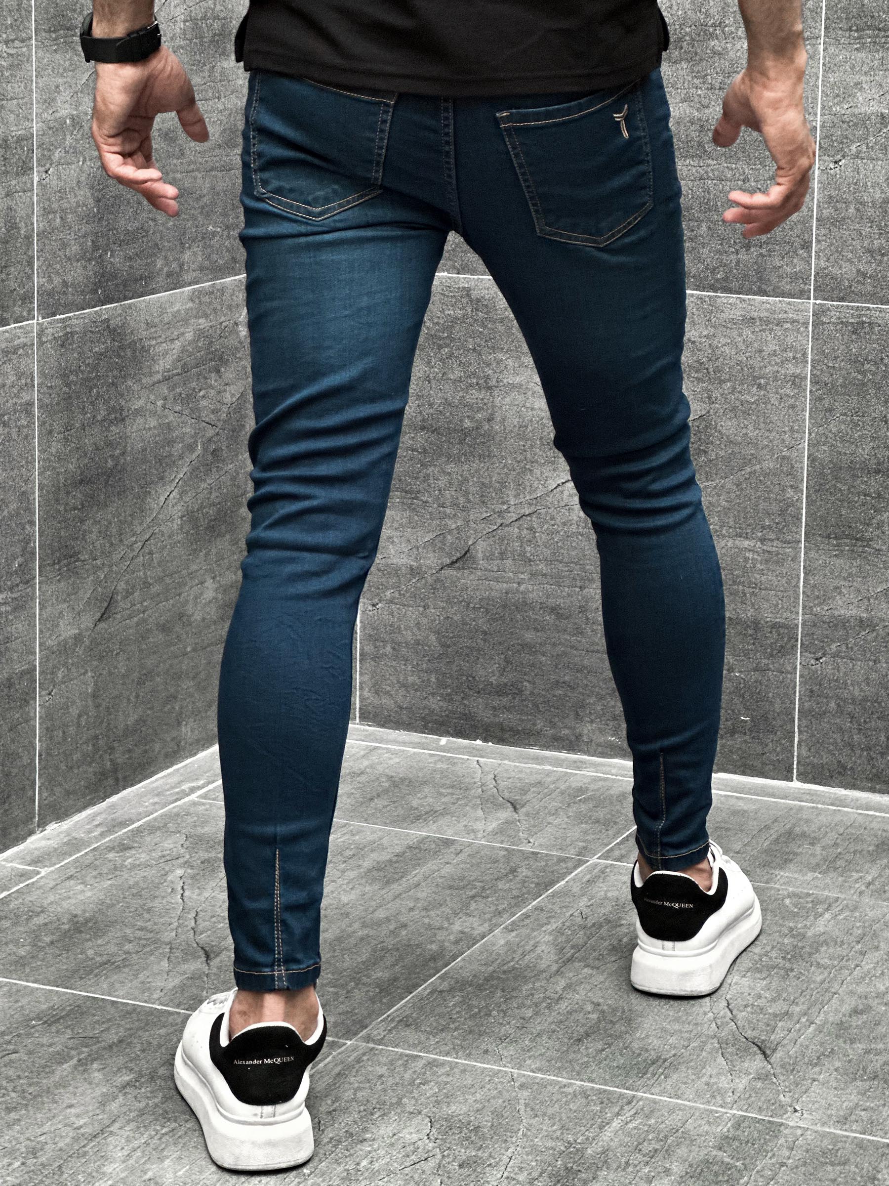 Turbo Back Pocket Logo Ankle Fit Jeans in Blue