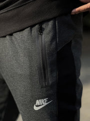 Nke Side Stripes Men Sports Trouser in Charcoal